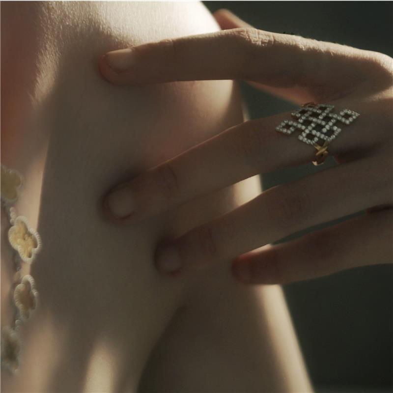 Endless Knot Ring 18k Yellow Gold, Diamonds 5.79g, .71cts — view 4