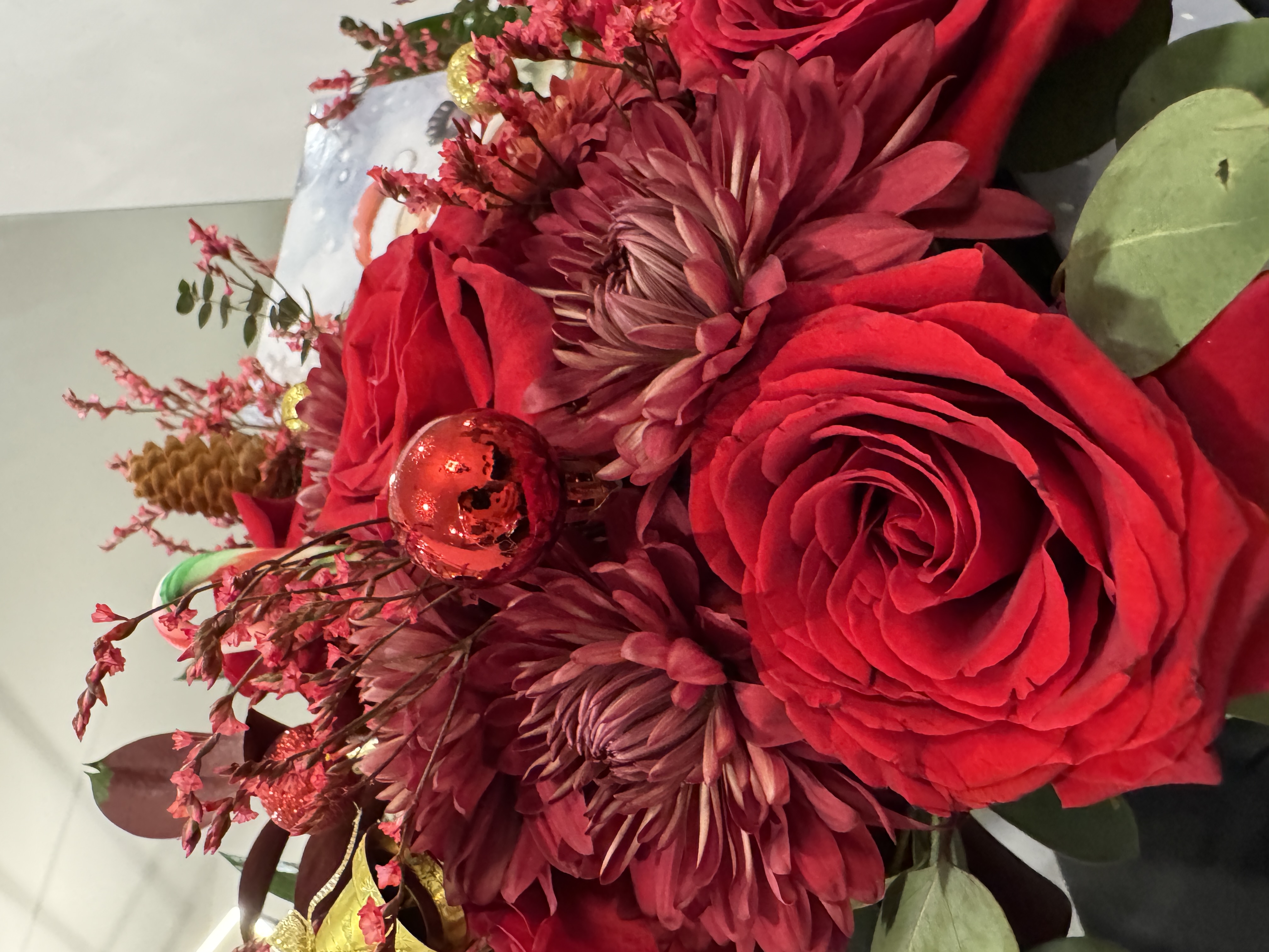 Santa's Bouquet - Image 3