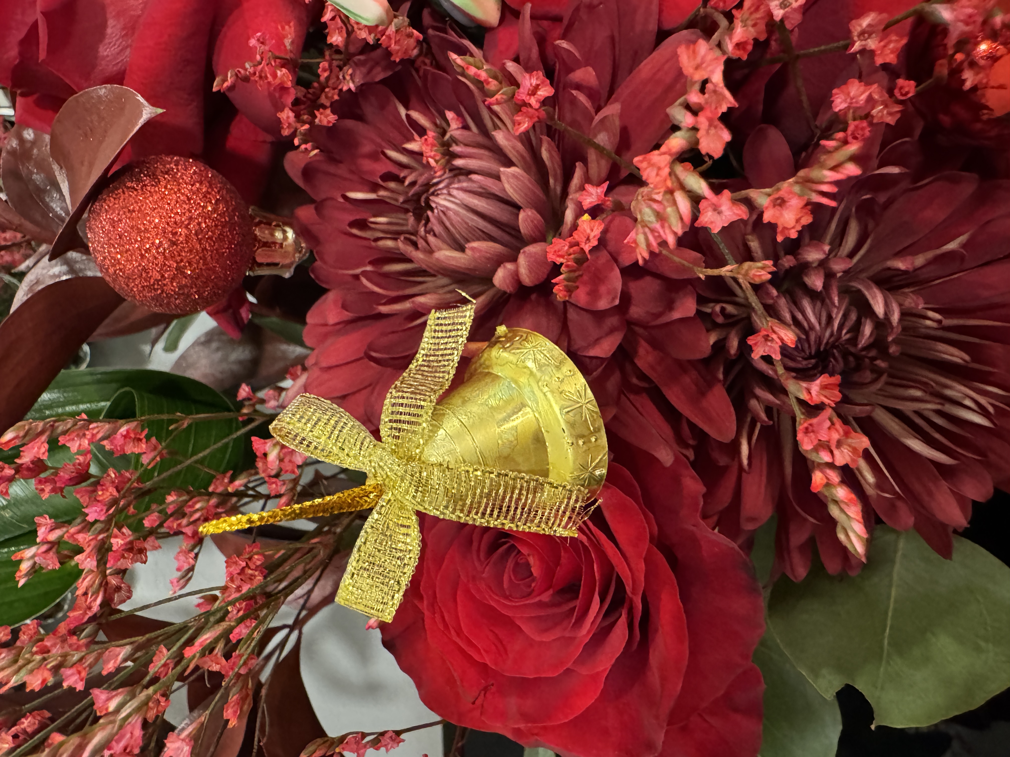 Santa's Bouquet - Image 6