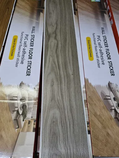 ملصقات أرضيات PVC ذاتية اللصق - بني