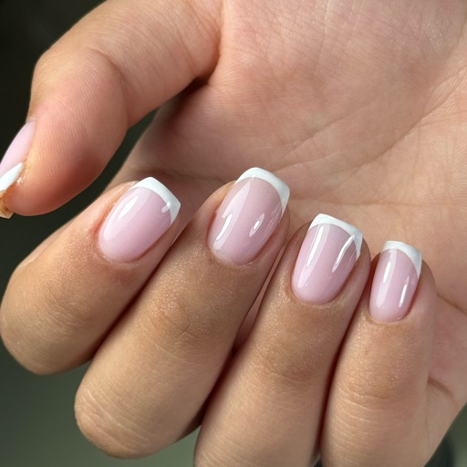 הפרופיל של noam nails