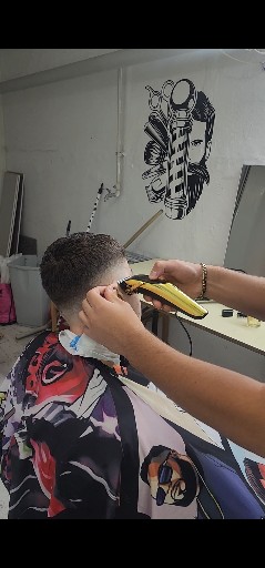 הפרופיל של אדיר ברמי ספר גברים