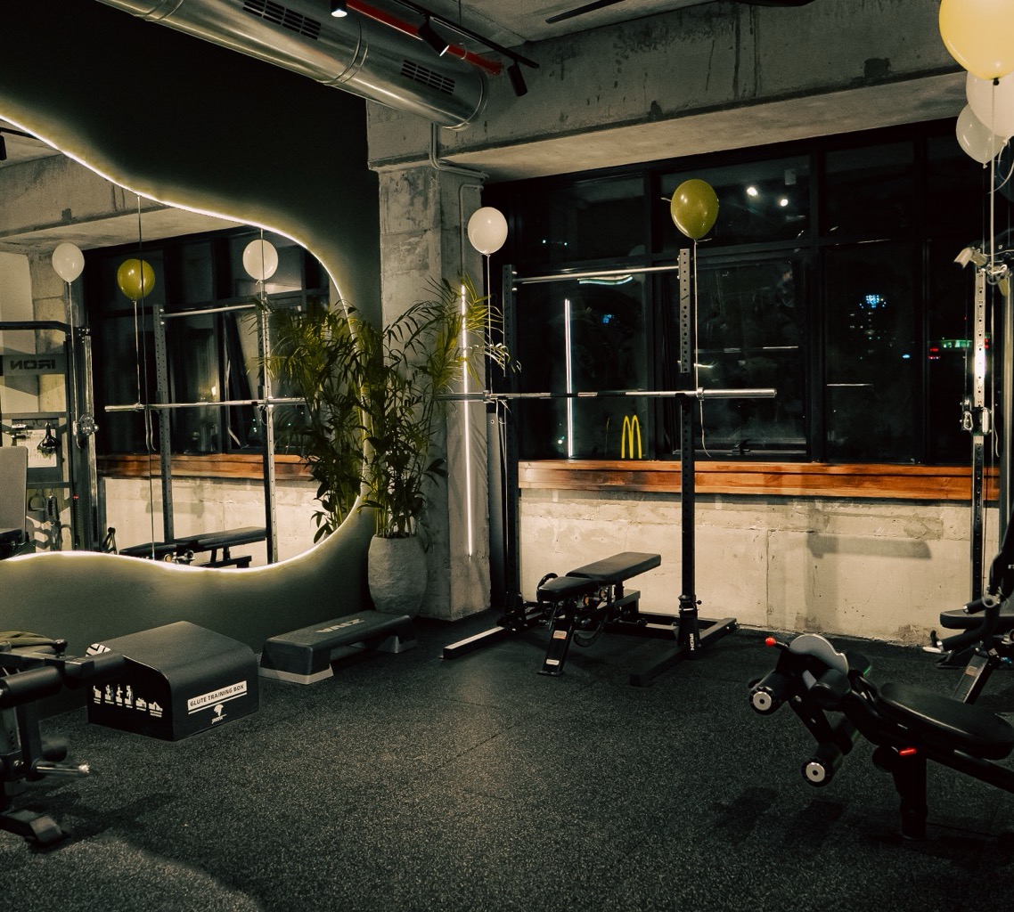 B.Y studio – main banner image of the business