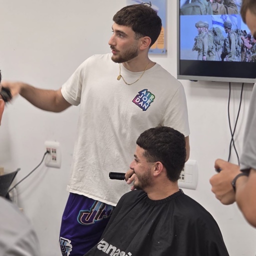 הפרופיל של Guyoucho barbershop