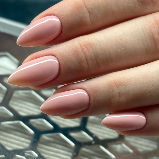 הפרופיל של אסתר סבאג