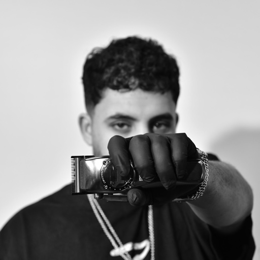 הפרופיל של המספרה של אלחנן