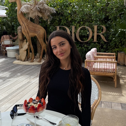 הפרופיל של Elian Dan