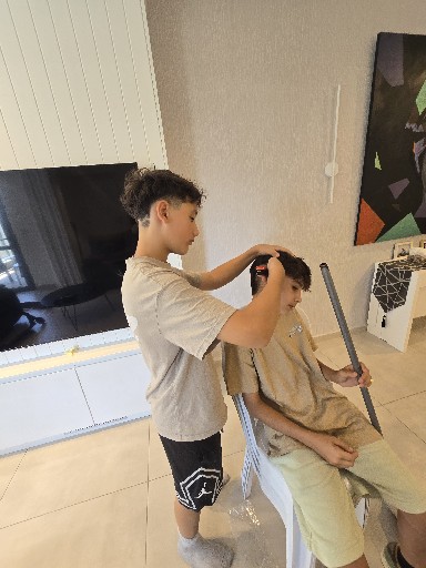 הפרופיל של or barber