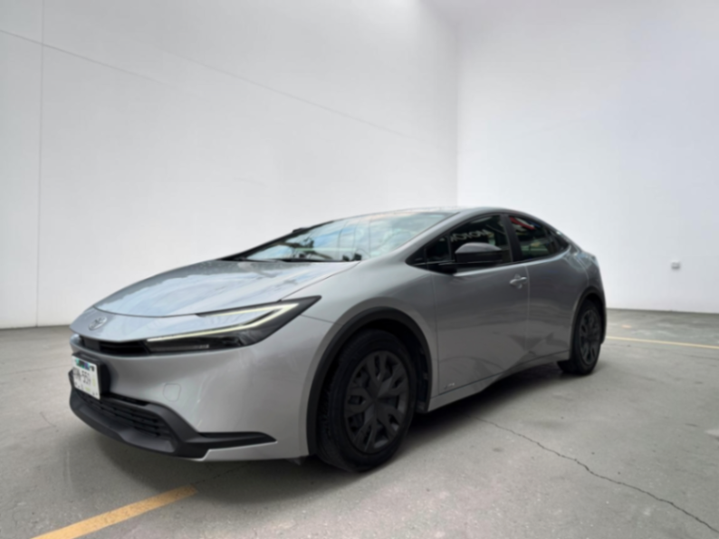TOYOTA PRIUS HEV BASE 2023 - Imagen 1