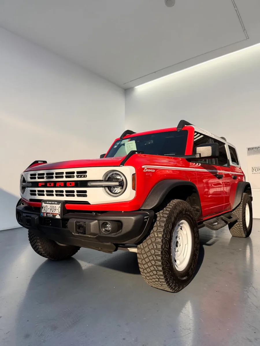 FORD BRONCO HERITAGE ECOBOOST 2023 - Imagen 1