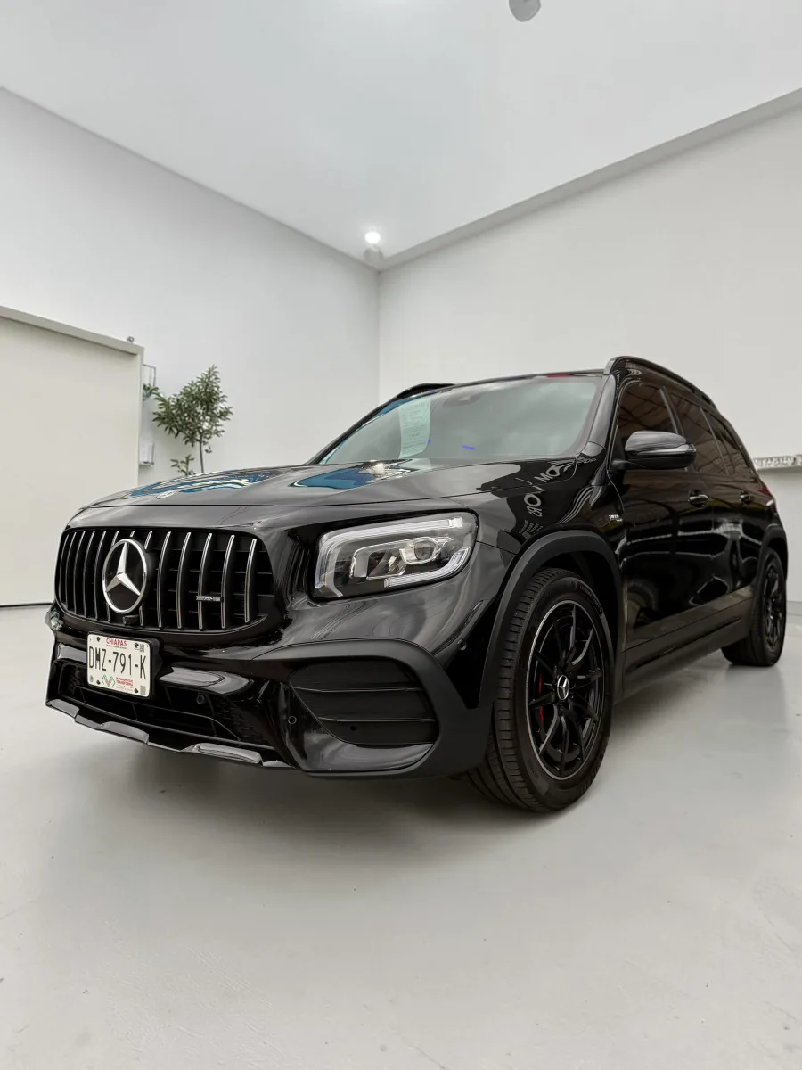 MERCEDES BENZ GLB 35 AMG 2022