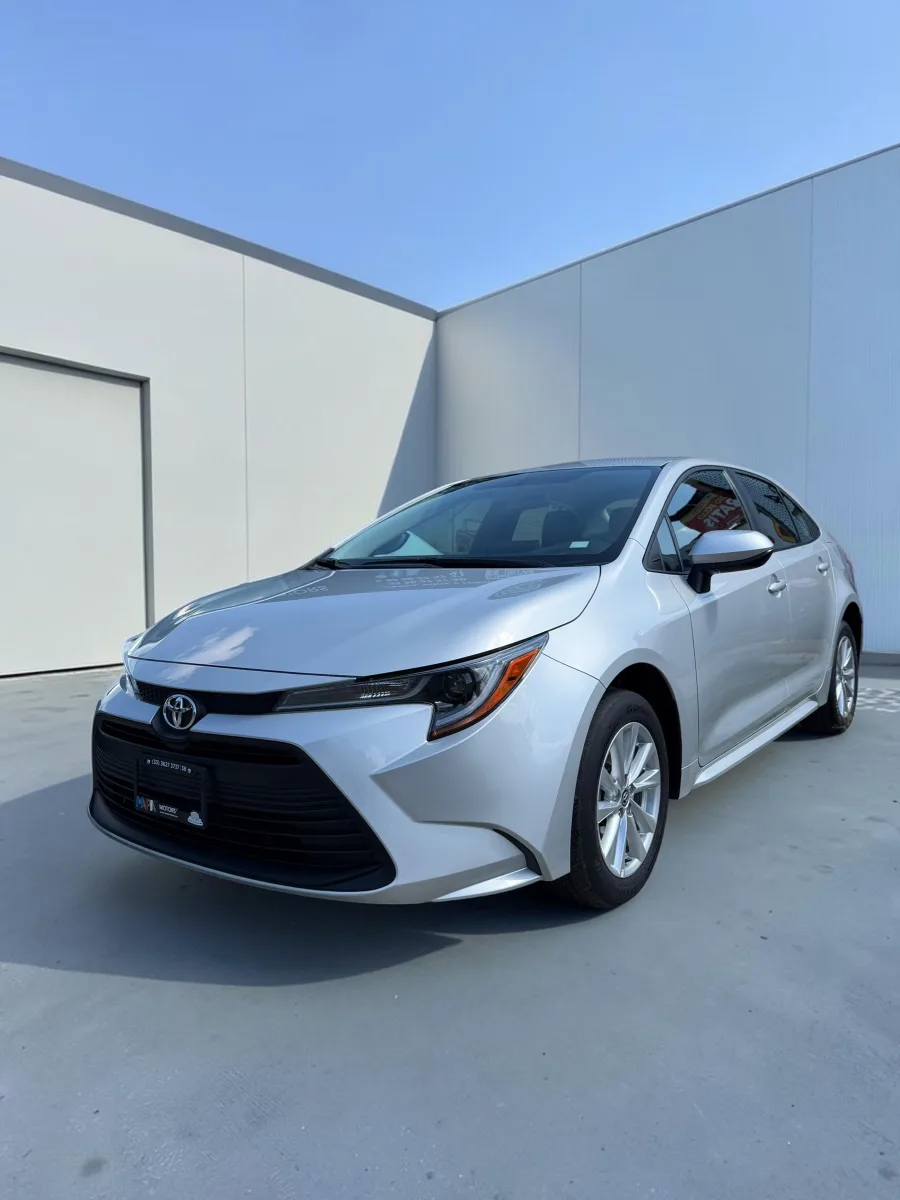 TOYOTA COROLLA LE 2024