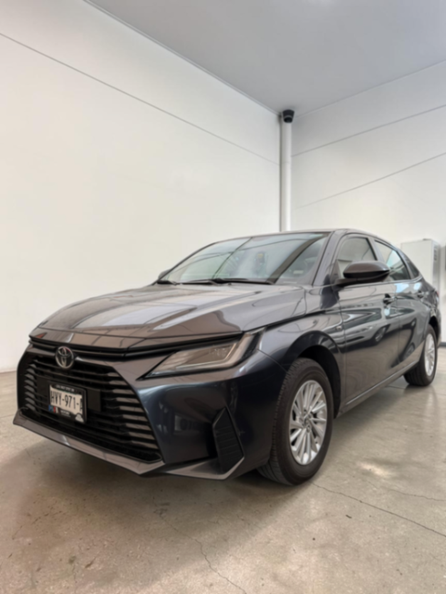 TOYOTA YARIS ST 2024 - Imagen 1