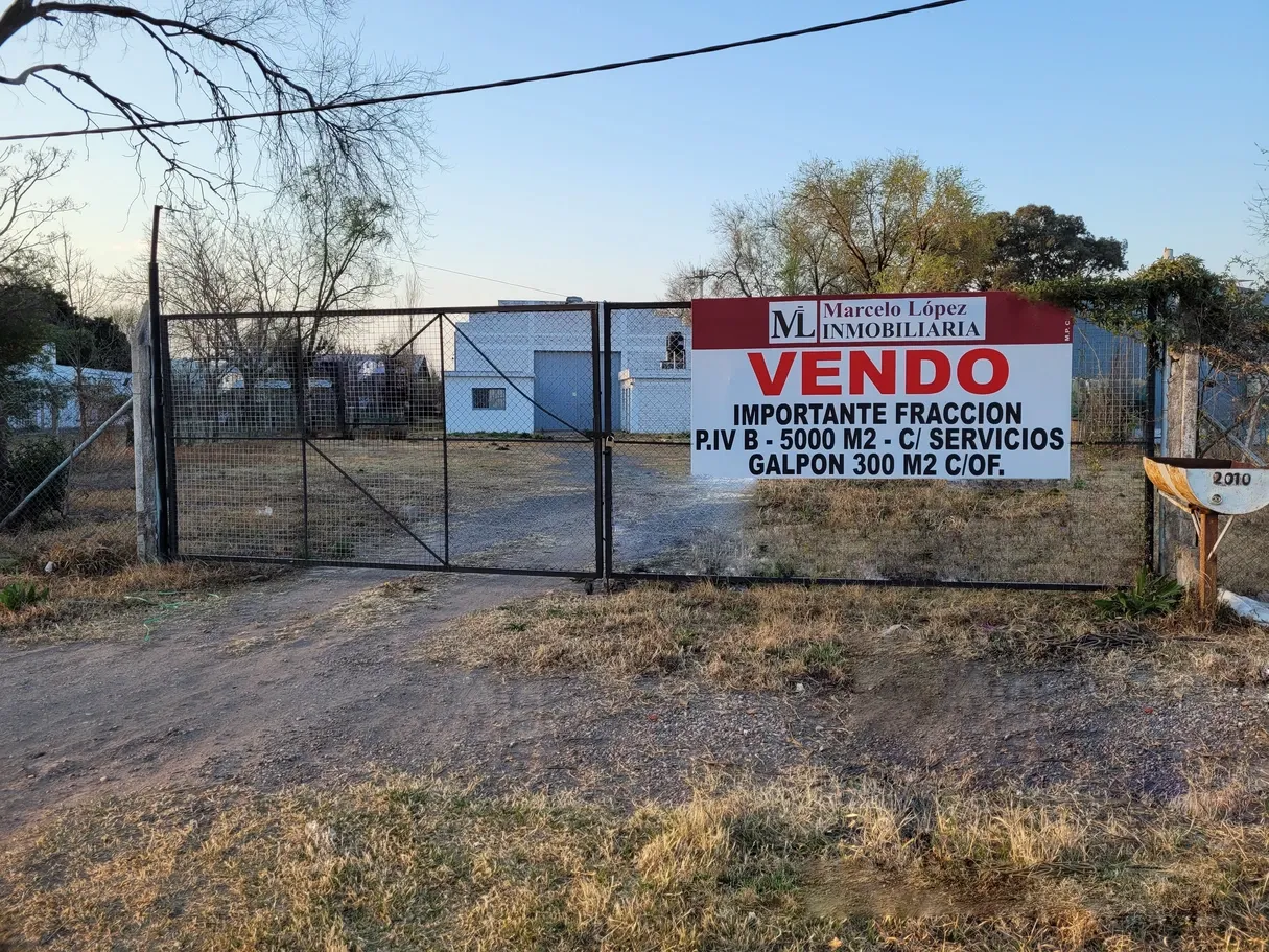 Galpon en venta en Guiñazú Sur - Galpon a la Venta · 5000 m²