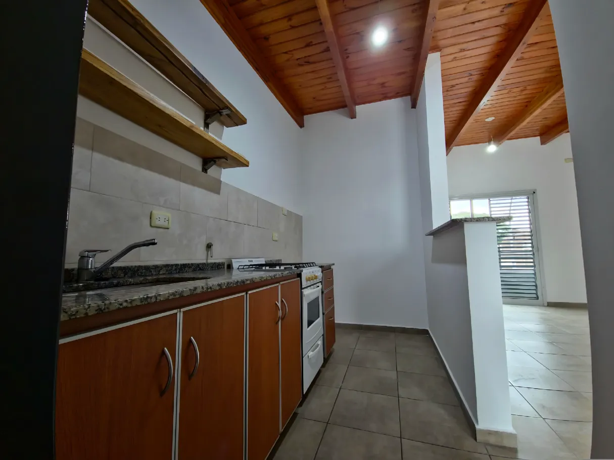 Depto en Alquiler en General Bustos - Foto 4