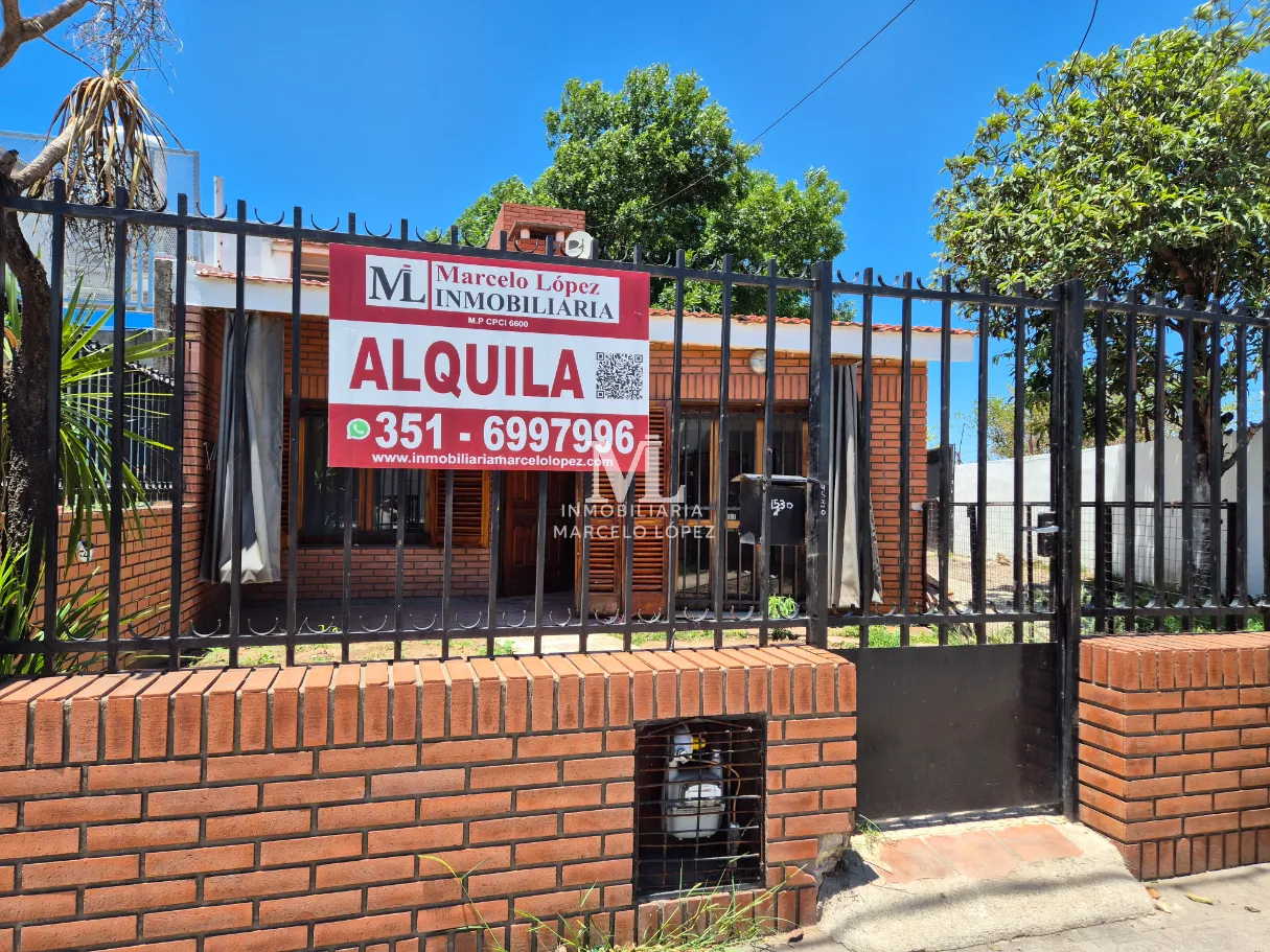 Casa en alquiler en Parque Liceo 1 Sección - Casa y Galpon en Alquiler · 439 m²
