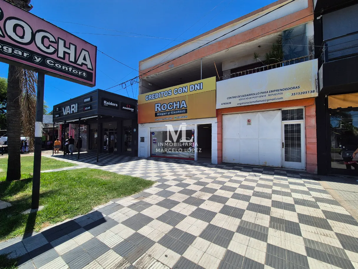 Local en alquiler en Villa Azalais - Local en Alquiler · 150 m²