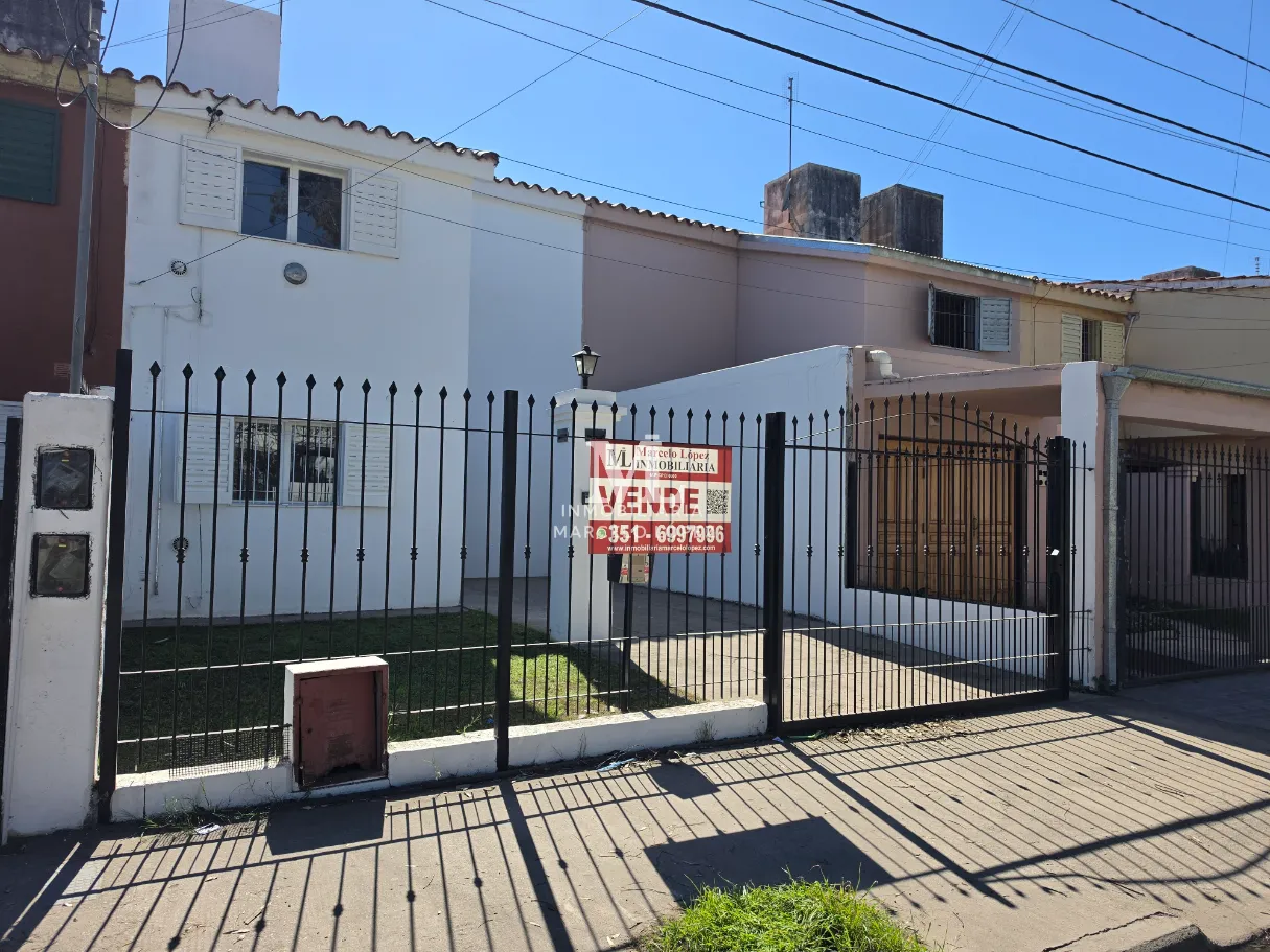 Casa en venta en Juan B. Justo - Casa en venta · 175 m²
