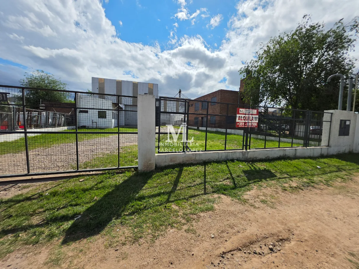 Galpon en alquiler en Guinazu - Galpón en alquiler · 2530 m²