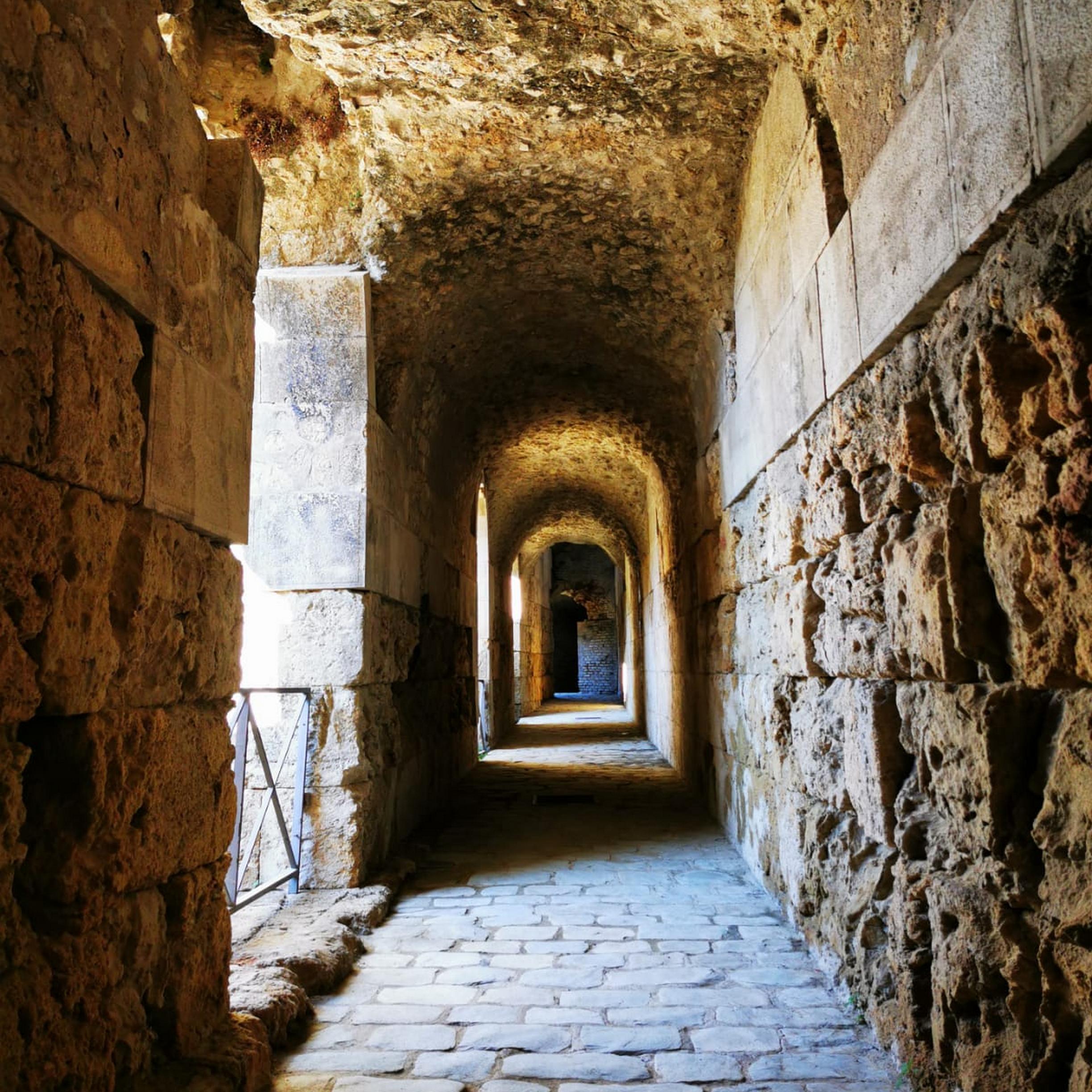 ANFITEATRO ROMANO