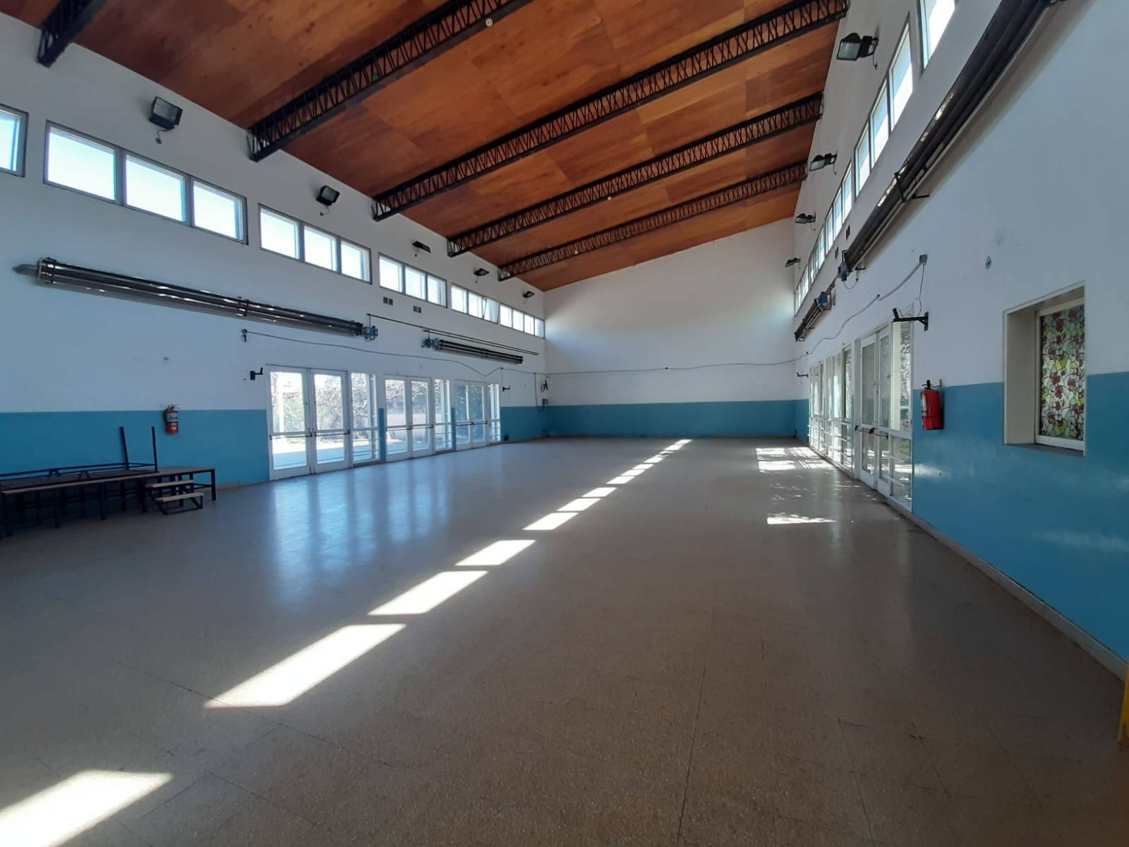 NUESTRA ESCUELA...