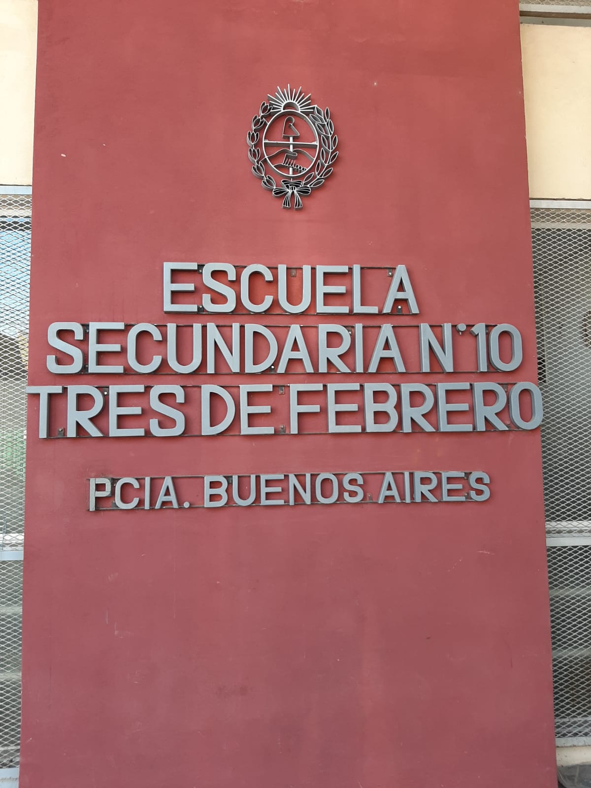 NUESTRA ESCUELA...