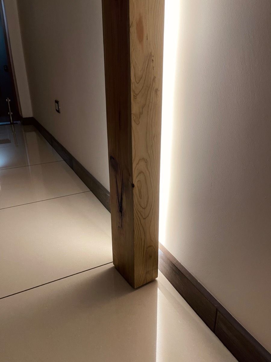 Lámpara LED vertical (unidad)