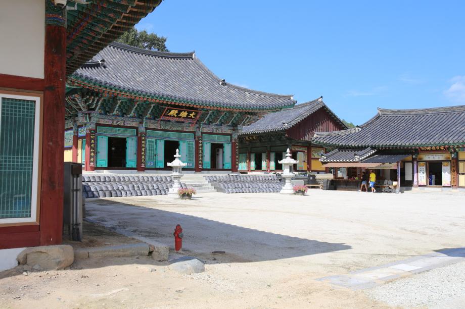 건봉사 전경