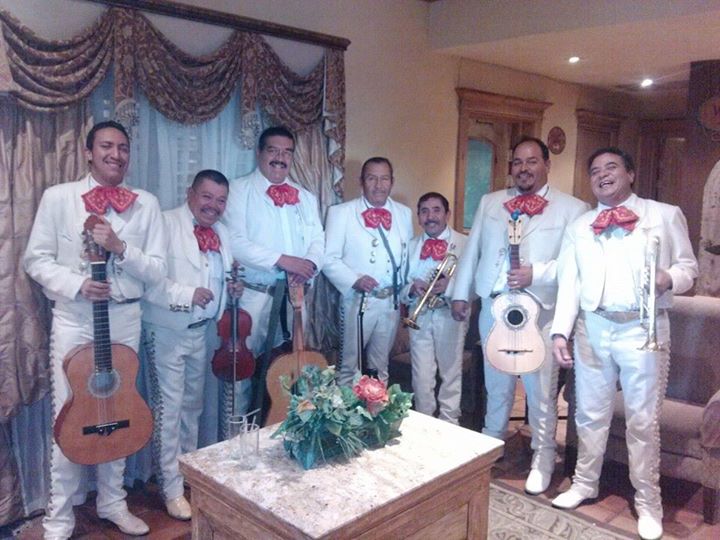 MARIACHI LOS MONARCAS