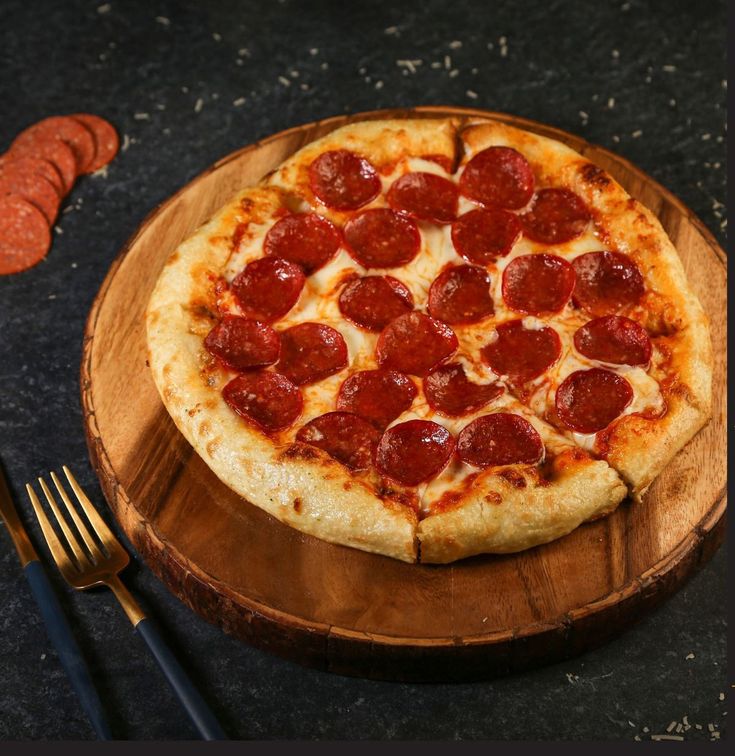 بيتزا ببروني