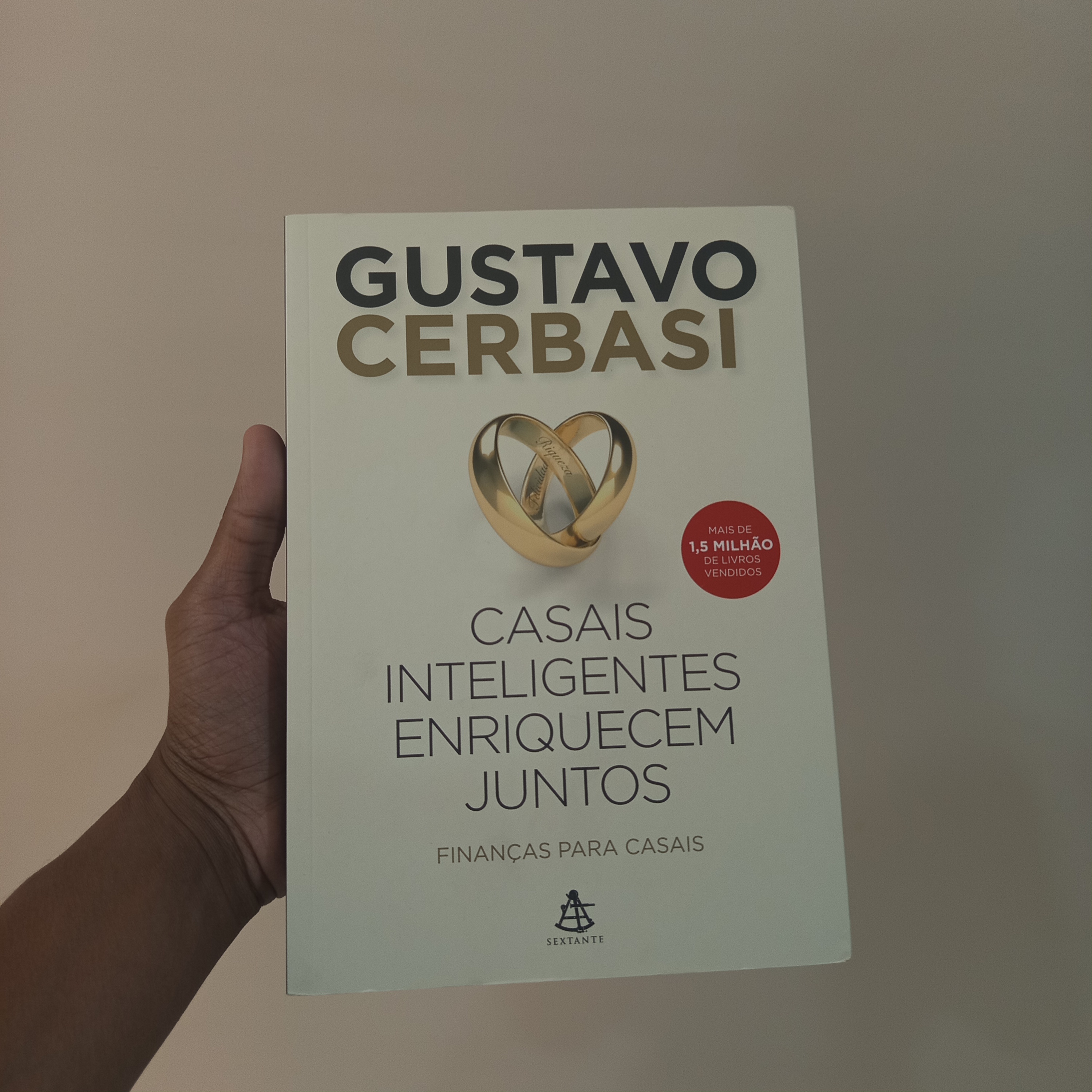 Capa de Casais inteligentes enriquecem juntos