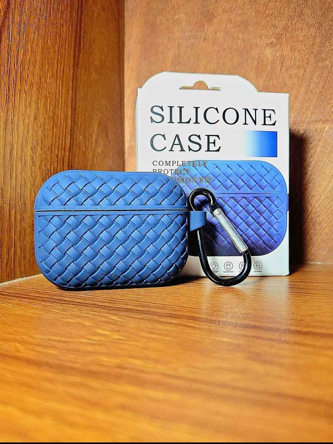 Woven Pattern Silicone Case For AirPods Pro / AirPods Pro 2 - With Hook