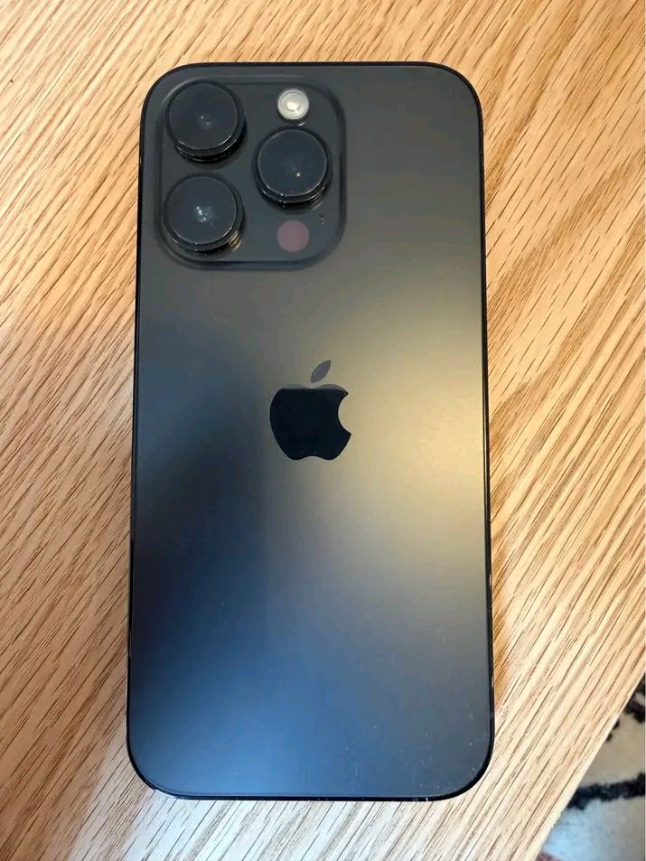 IPhone 14 Pro Max - Regina canada