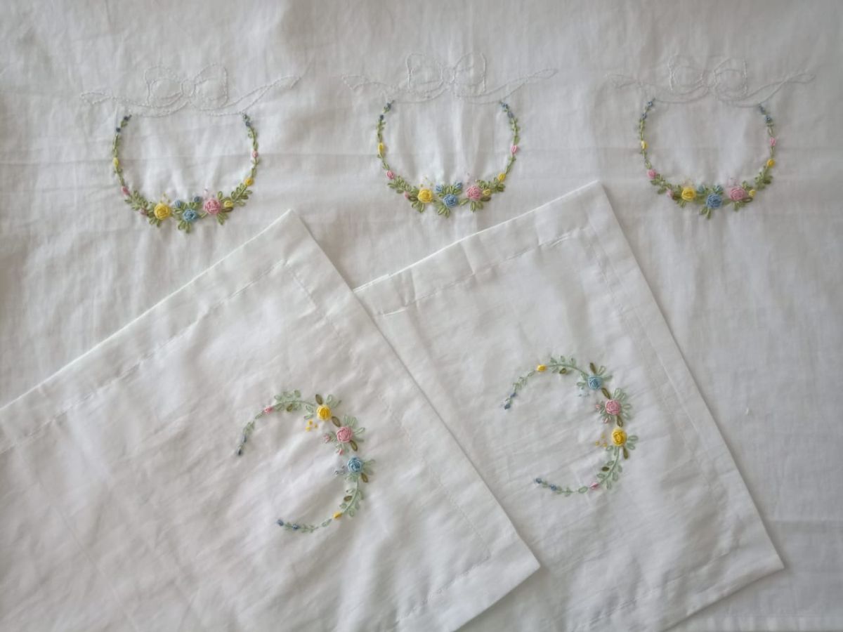 Hand embroidered baby cot sheet set
