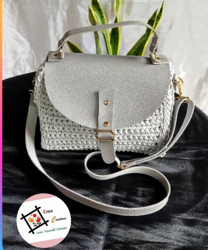 Crochet handbag 