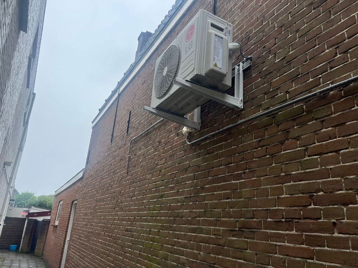 Werkvoorbeeld van HR Airco Installatie & Reparatie