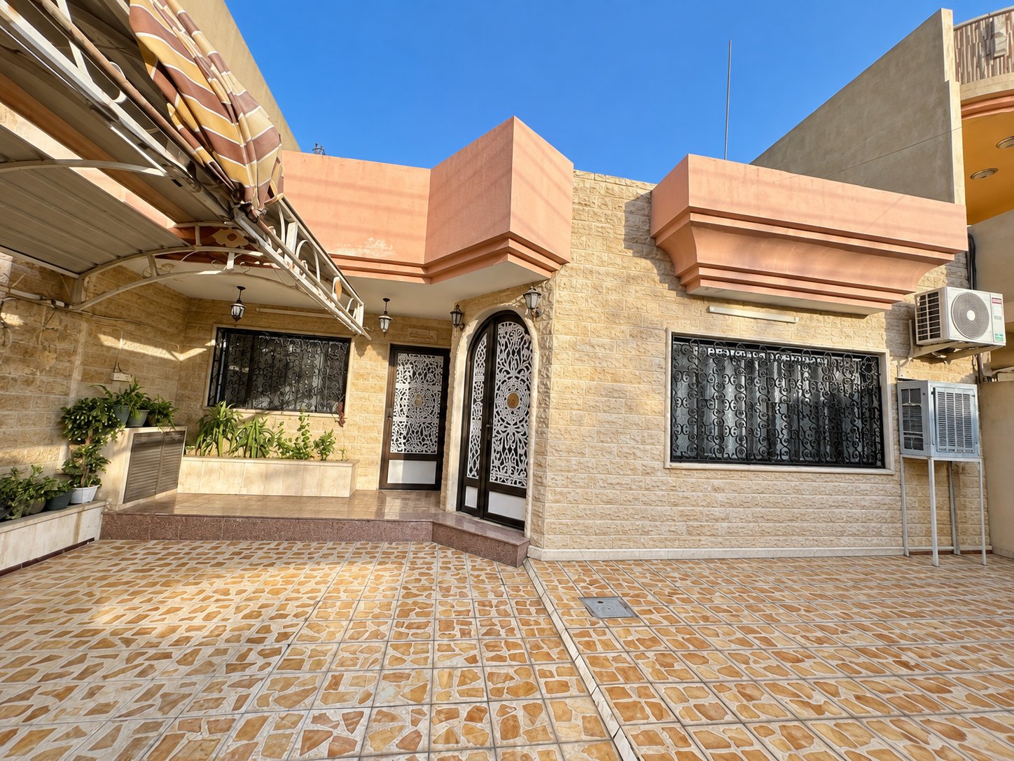 دار في حي البلديات