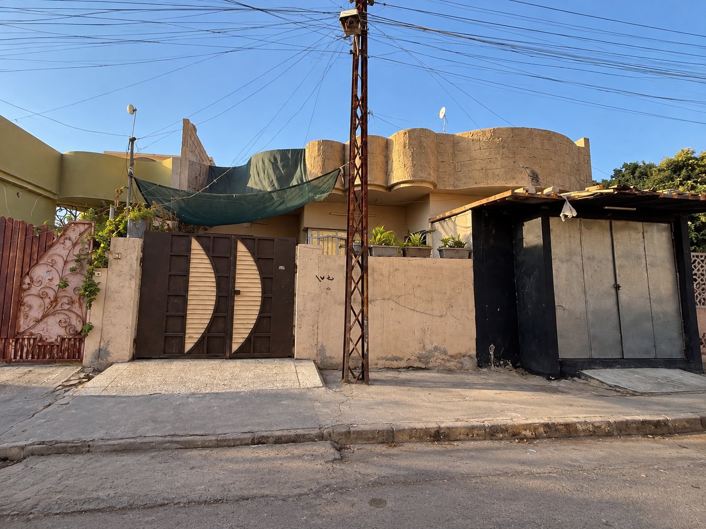 دار في حي العربي