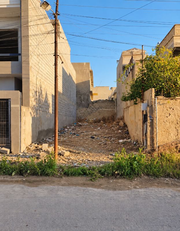 قطعة ارض في حي العربي خلف المدارس