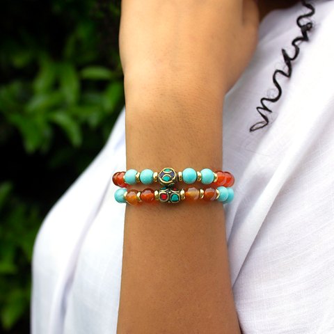 BRACCIALE ELASTICO TURCHESE E CORNIOLA