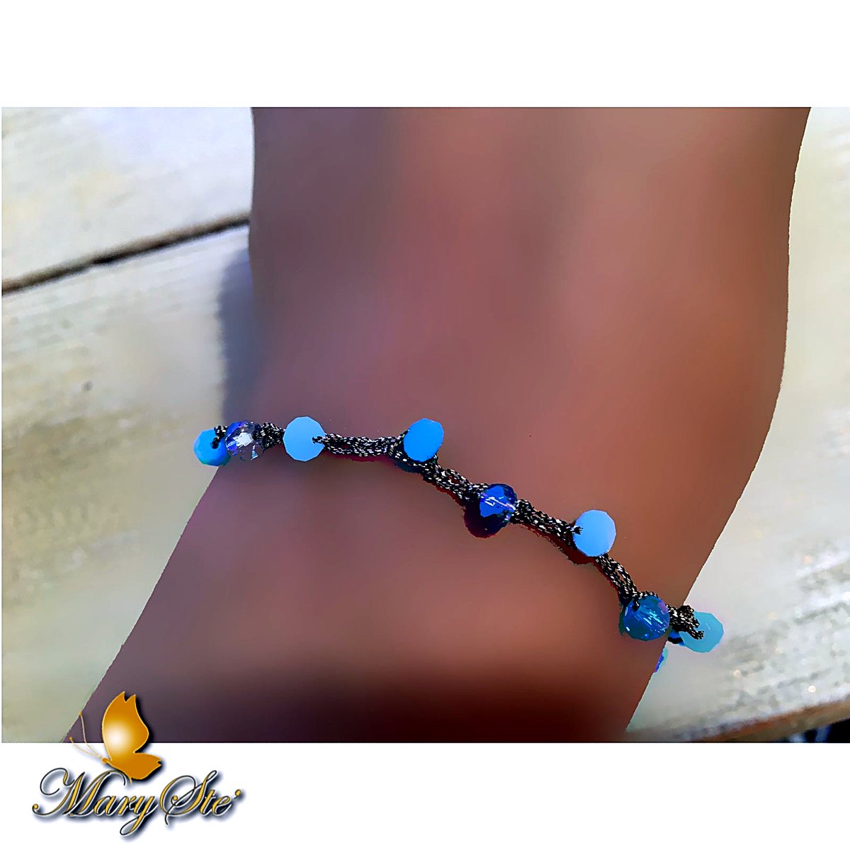 BRACCIALE FILO DI SETA E CRISTALLINI