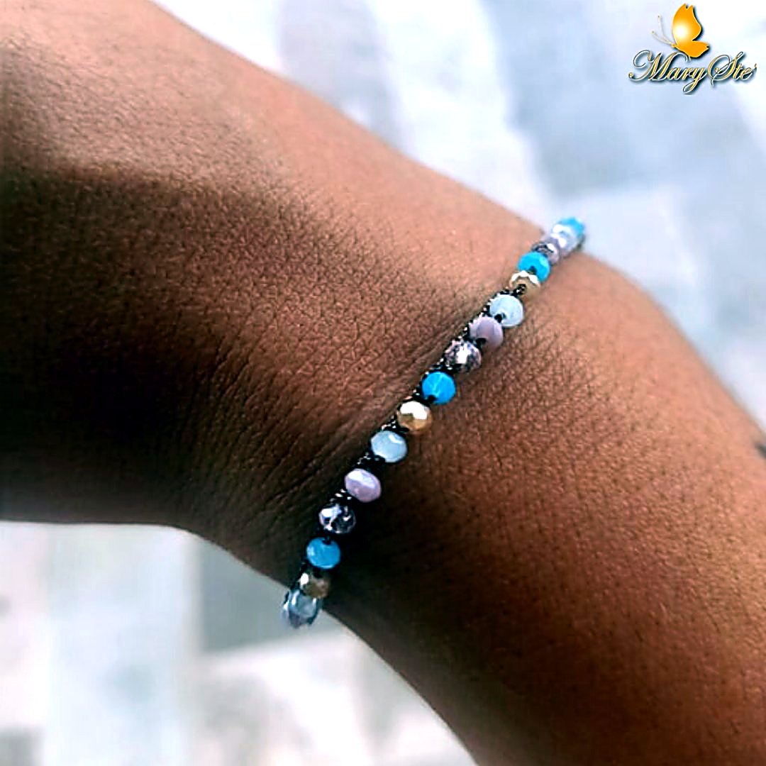 BRACCIALE FILO DI SETA E CRISTALLINI COLORATI