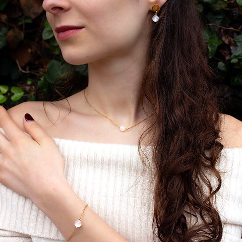 COLLANA PUNTO LUCE CON PIETRA