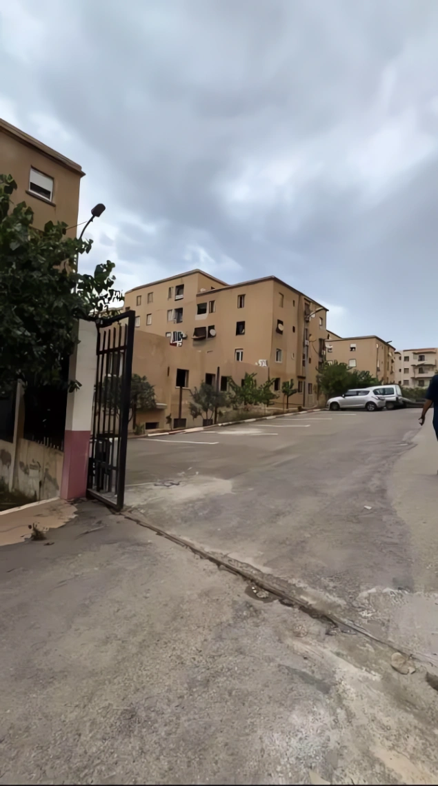 Appartement à vendre à Ain Benian