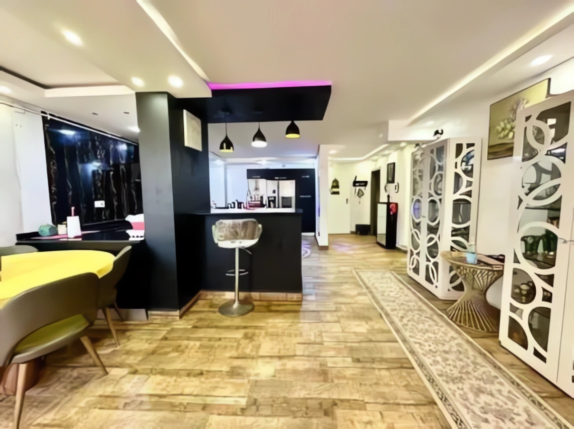 Appartement à Oran, 120m² - 3 pièces