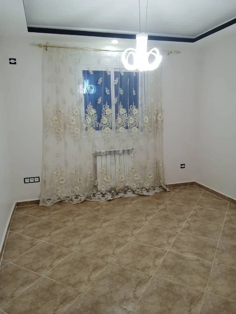 Appartement à louer à Souidania