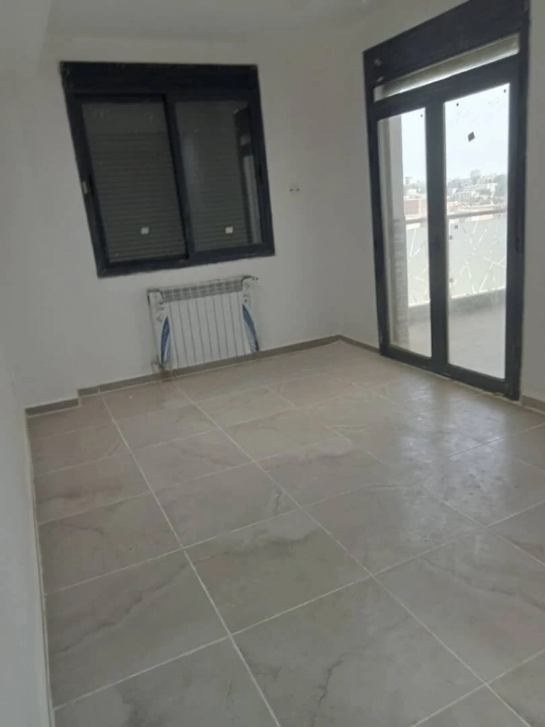 Appartement à louer à Hydra