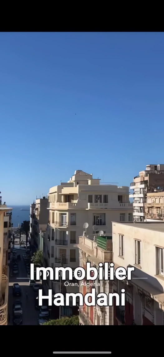 Appartement à Oran, 90m² - 3 pièces