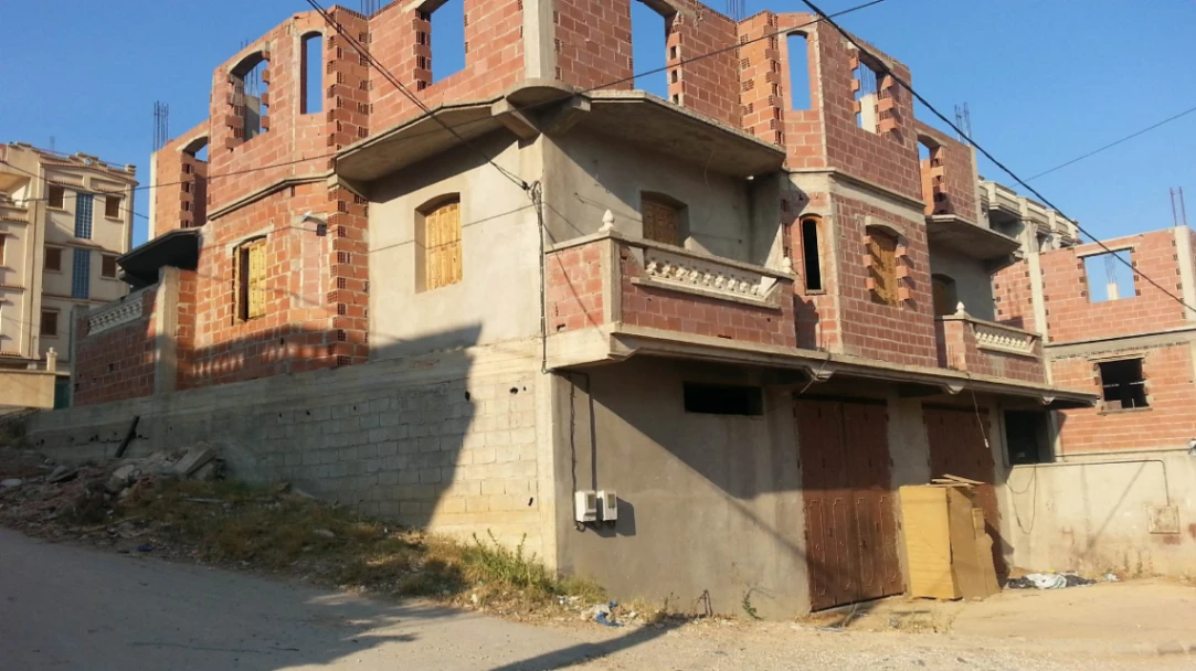 Maison à Constantine, 324m² - 5 pièces