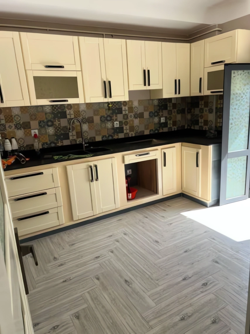 Appartement à vendre à Bab Azzouar